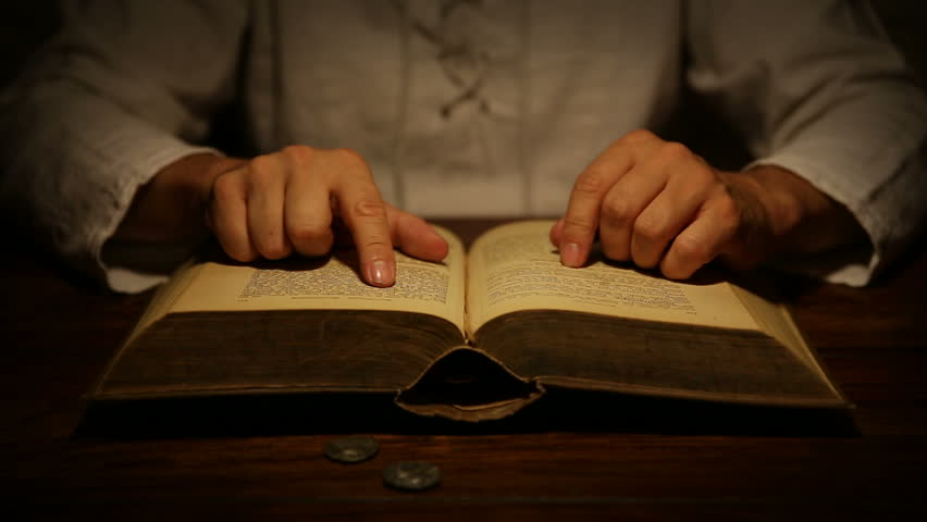 العقل و القراءة .. لماذا يحتاج عقلك أن تقرأ يوميًا؟