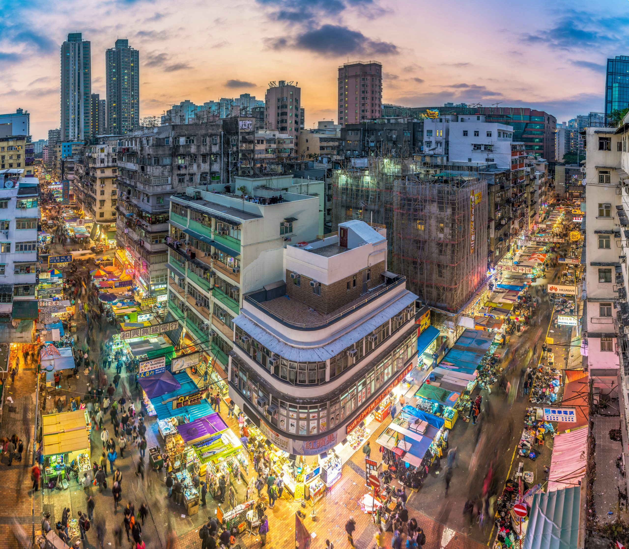ما مدى ضعف الاقتصاد العالمي؟ هذا ما يقوله كبار الاقتصاديين
