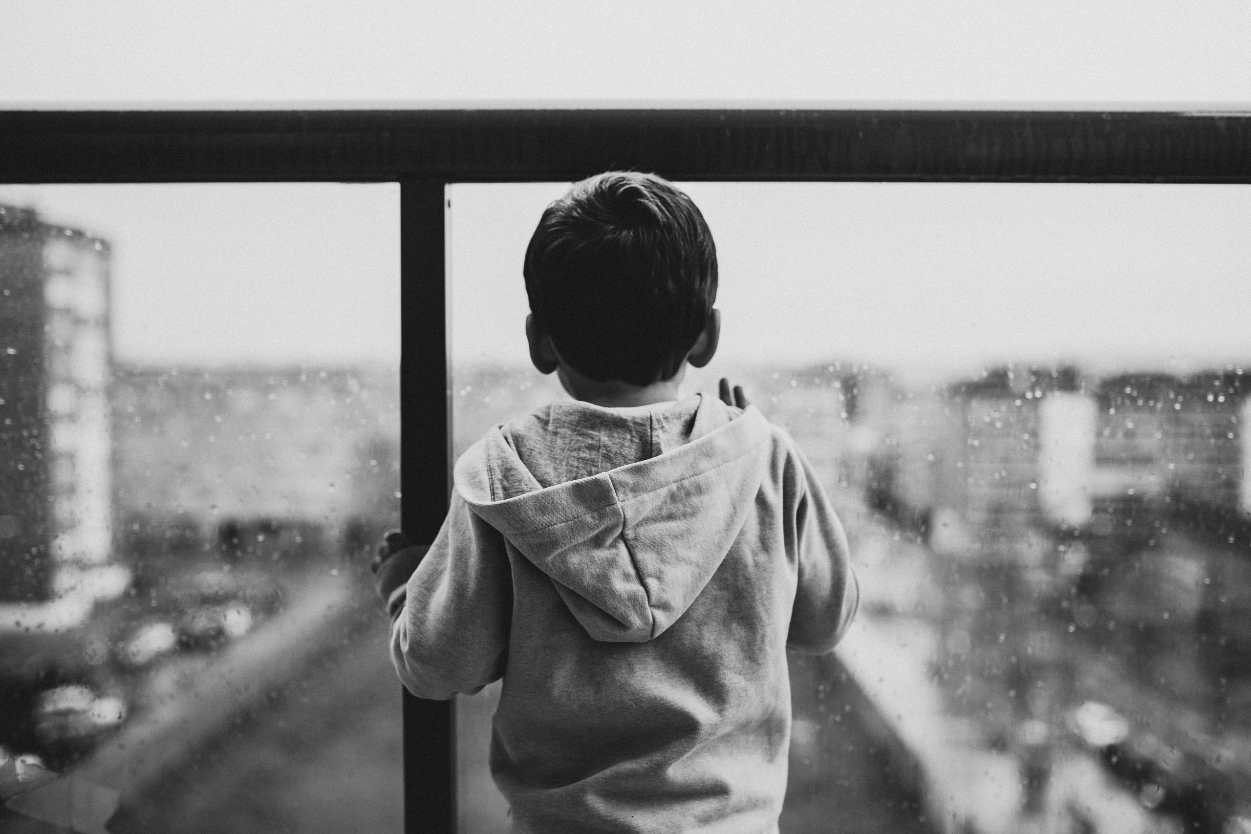 هل يشعر طفلك بالضغط والتوتر؟