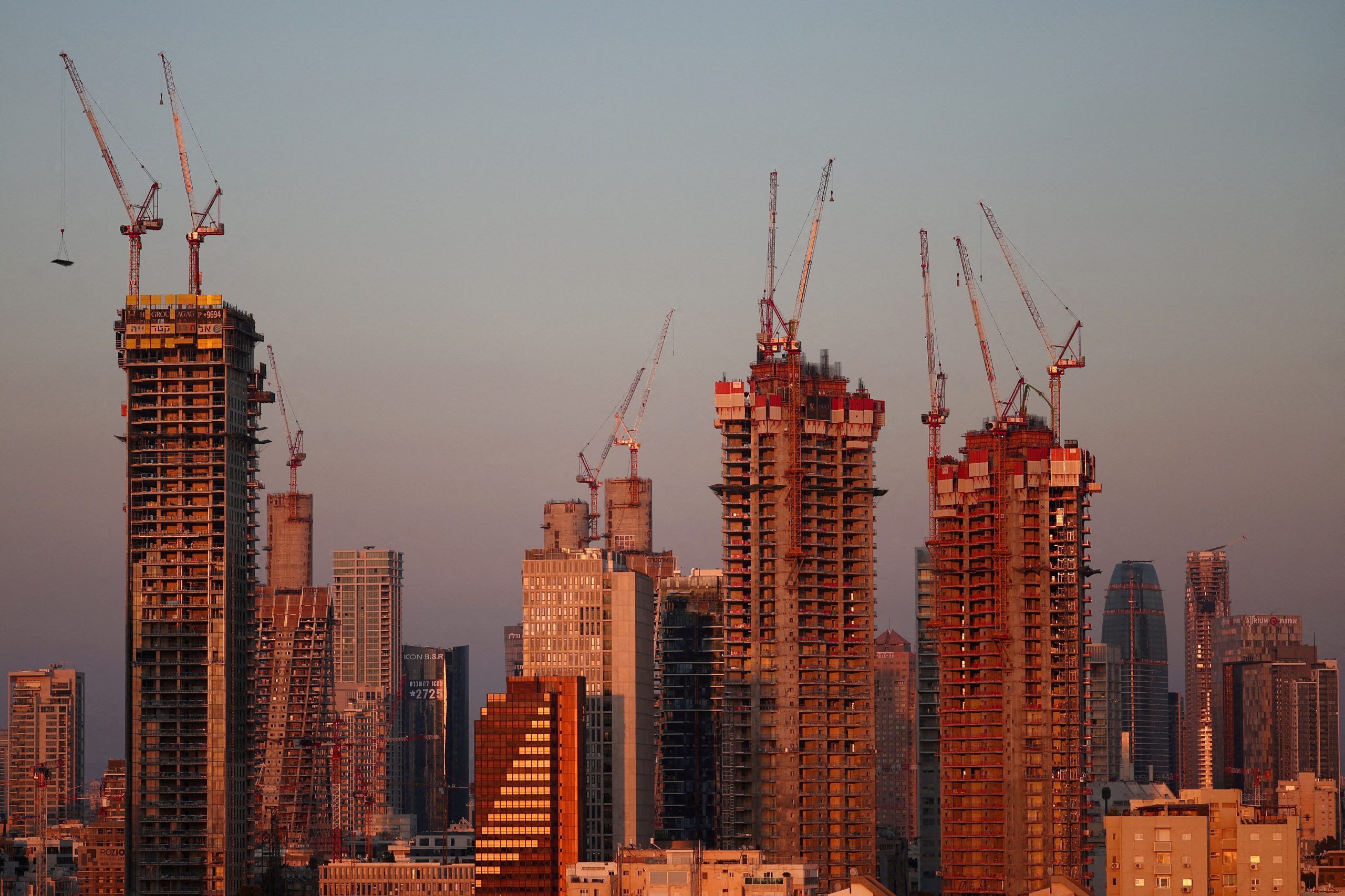 لماذا يتطلب بلوغ معلم خفض الانبعاثات في قطاع البناء تعزيزًا قائمًا على البيانات