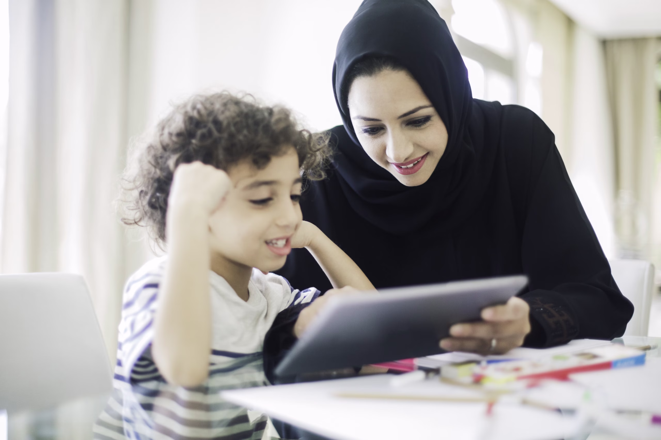 كيف تستخدم المنظمات غير الربحية والحكومات البيانات لإحداث تغيير حقيقي في الأنظمة