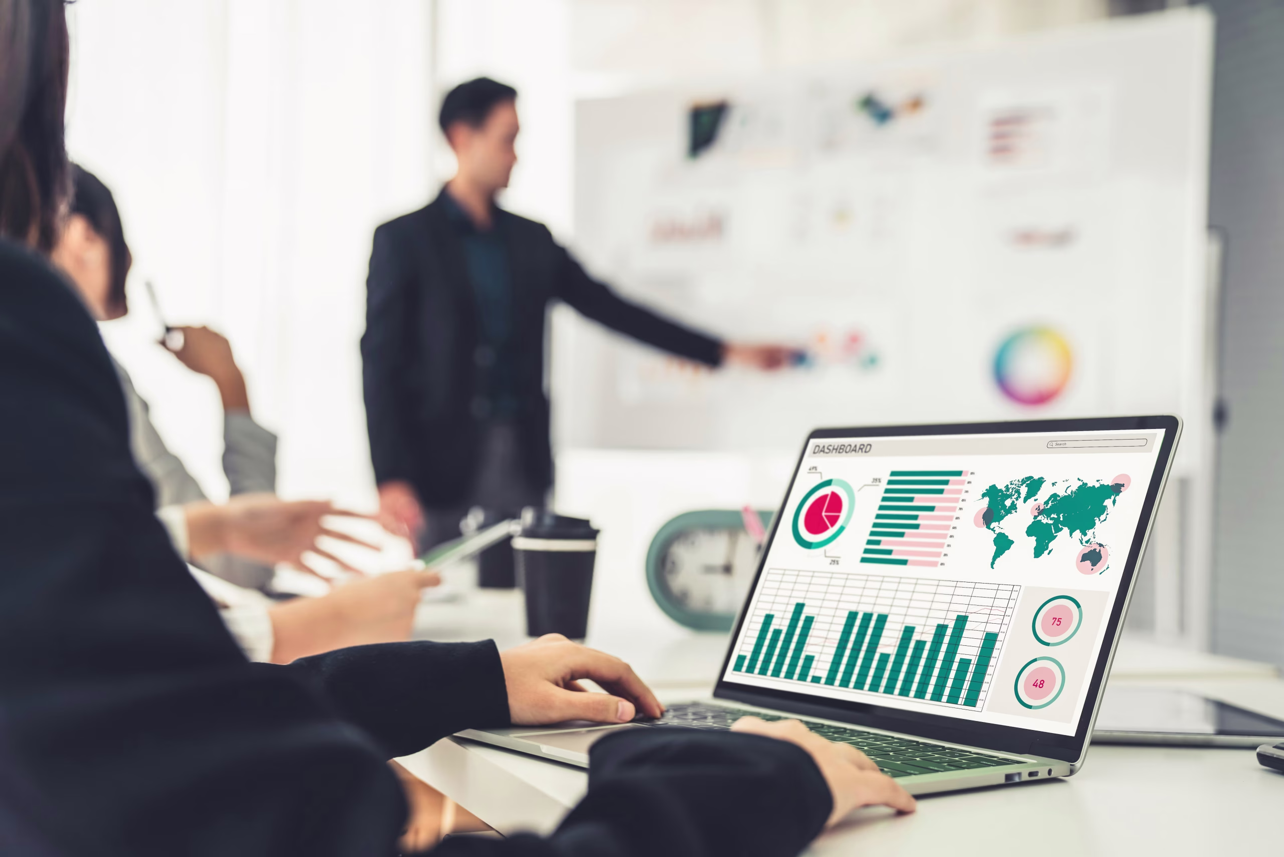 عائد الثقة: لماذا تجعل البيانات المترابطة الذكاء الاصطناعي جاهزًا لاتخاذ قرارات الاستدامة